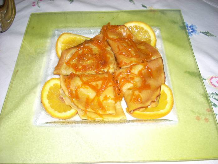 Crepes all arancia o al  mandarino con ripieno e non